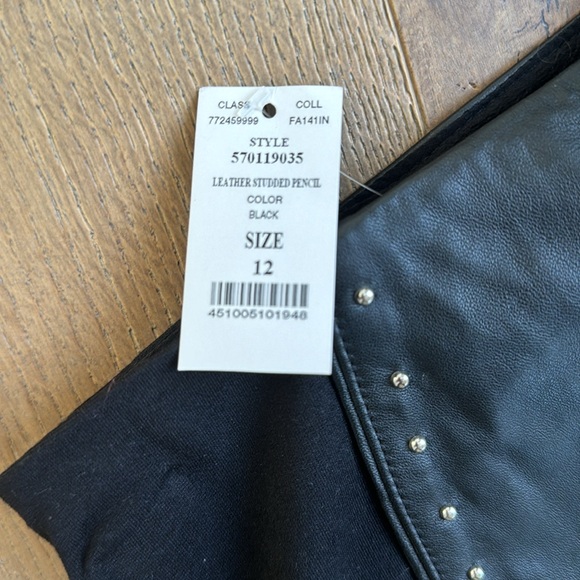 Leather skirt - Picture 4 of 7